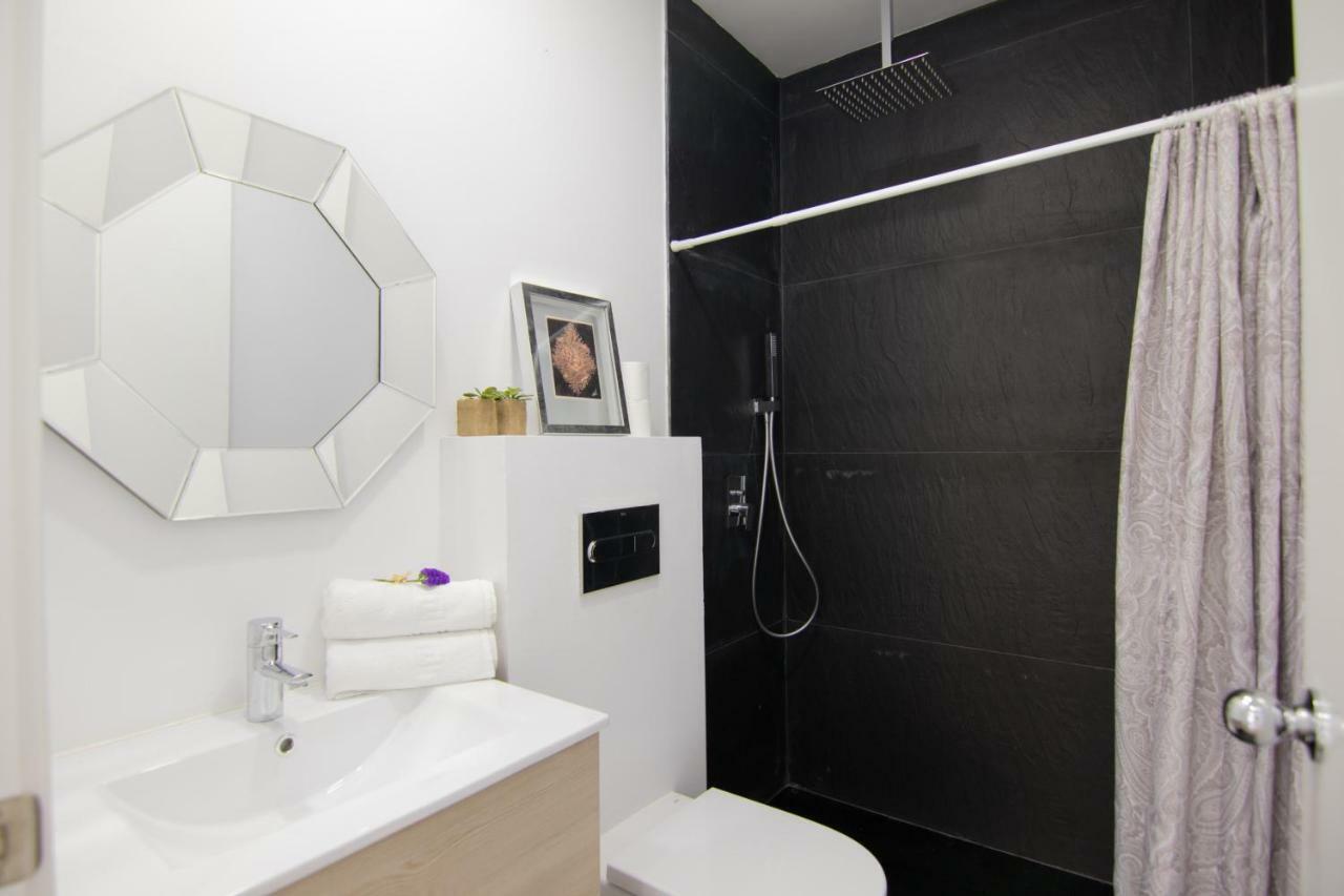 Homeforguest Stylish And Modern Apartment Overlooking Las Canteras Las Palmas de Gran Canaria Eksteriør bilde